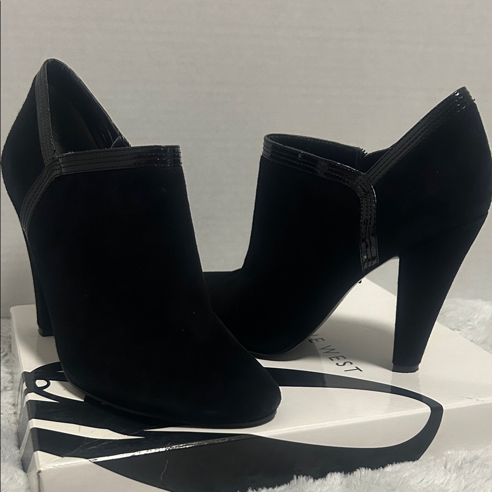 Nine West Elegant Black Sude Heeled Boots
